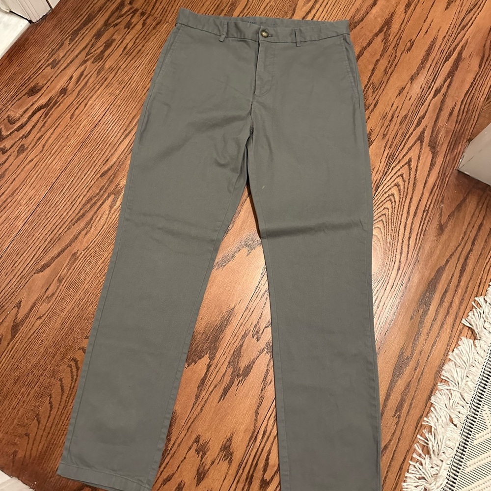 Old Navy Men's Straight Chino Pants - Olive